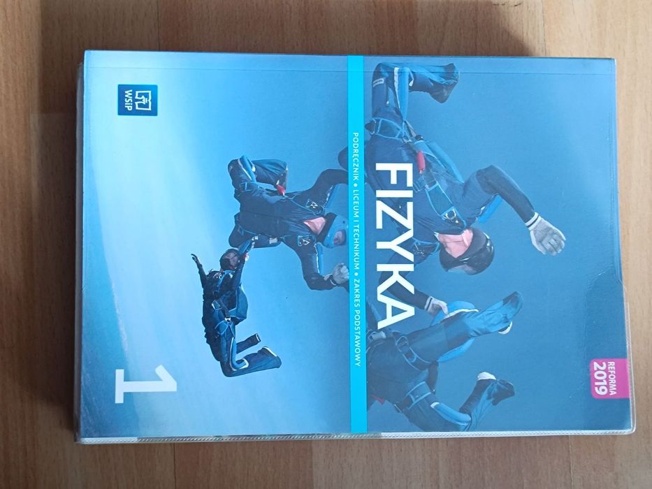Sprzedam książkę do fizyki