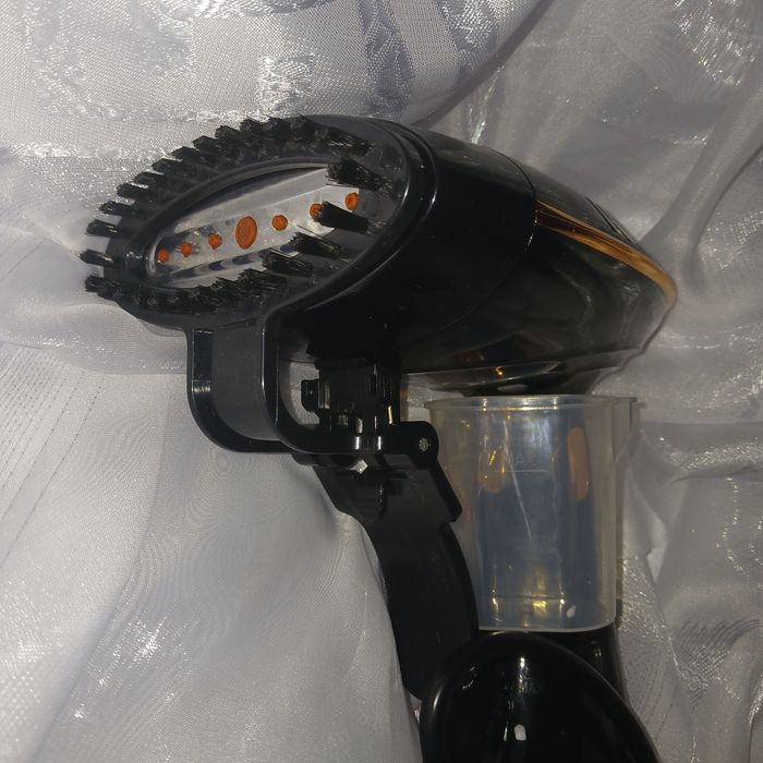 Срочно ПРОДАМ НОВЫЙ ручной отпариватель