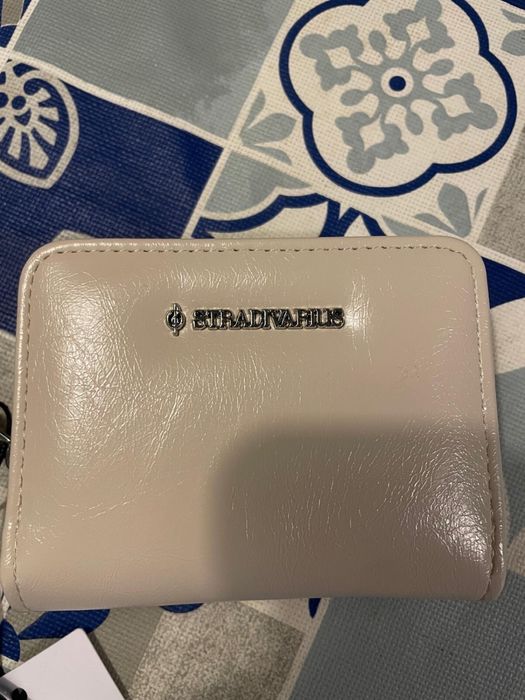 Carteira Stradivarius pequena