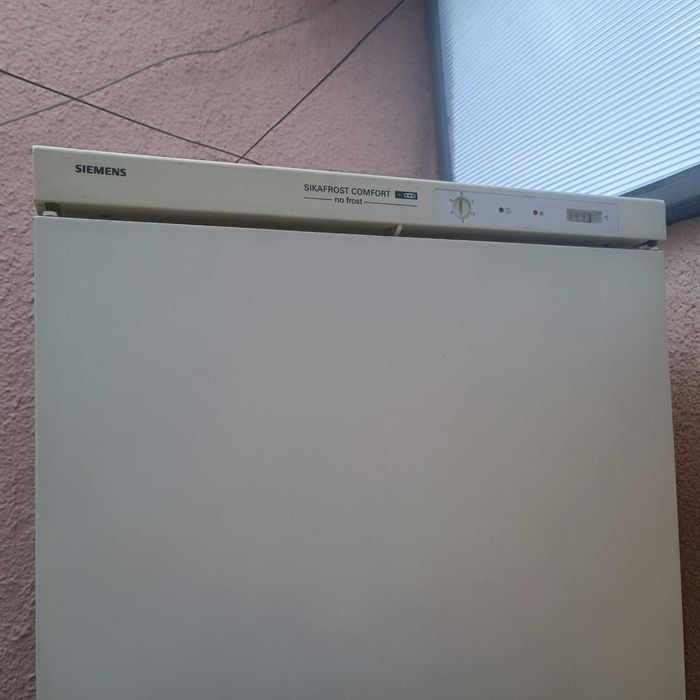 Холодильник Siemens