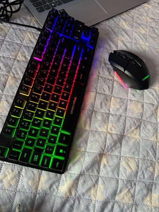 Pc Lenovo de 16 Gb de ram e 1trb de Memória interna