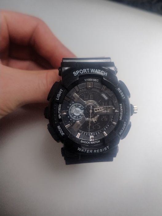 Продам новые часы