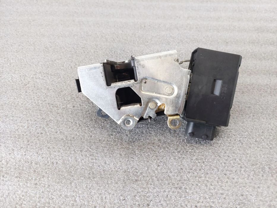 Fechadura / fecho porta frente direito BMW 3 Compact (E36)