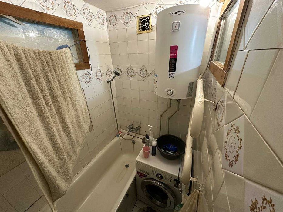 Продам 3 ком.кв,3/5, ул.Европейская, район 8 гимназии.