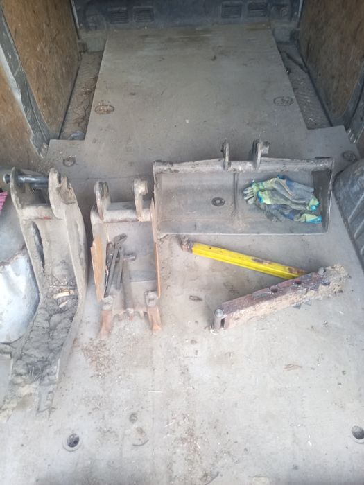 мініекскаватор екскаватор kobelko