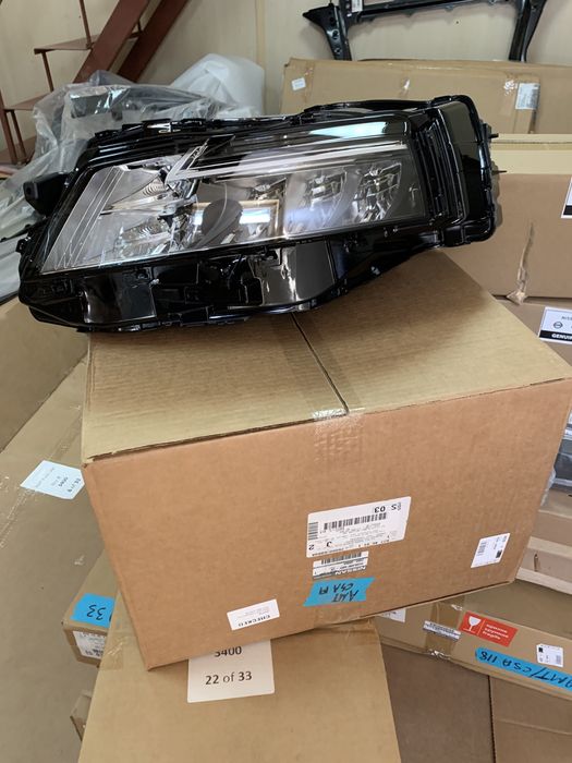 фара лев/прав. Nissan Rogue t33 2021- oem original
