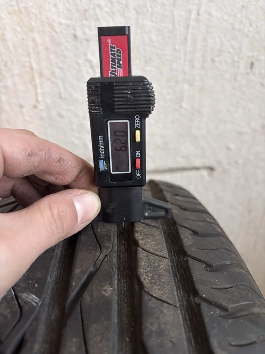 2 opony letnie 205/60/16 Uniroyal