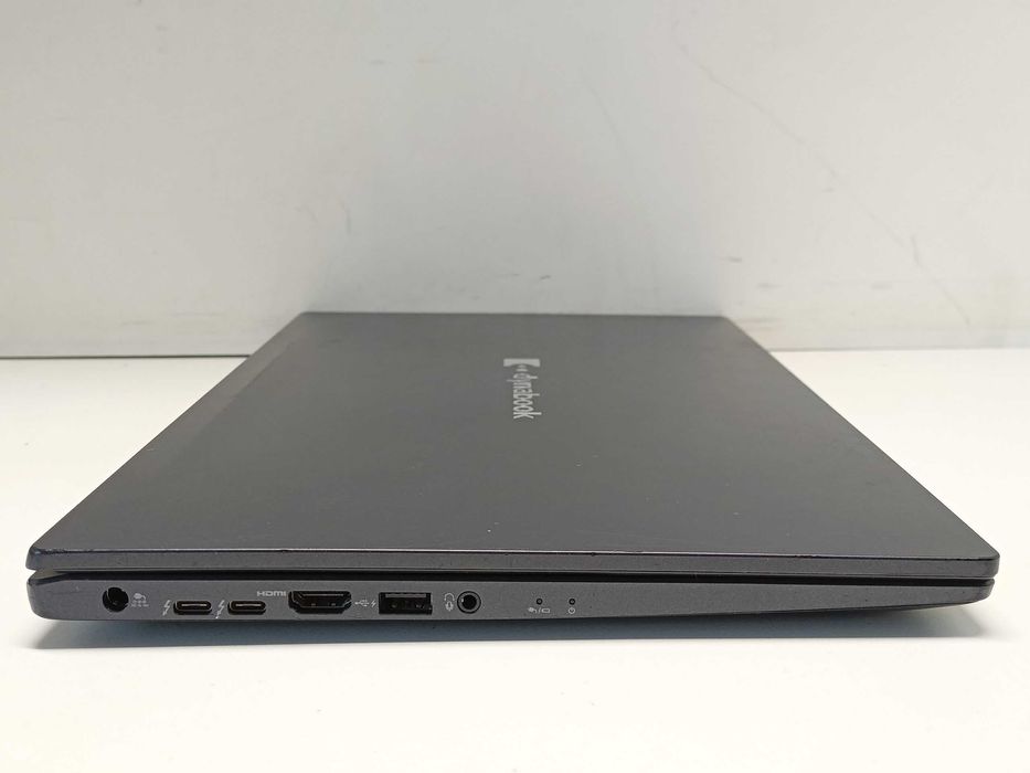 Ноутбук Toshiba Dynabook А50-J 15.6" IPS  i5-1135G7 8Gb 256Gb SSD