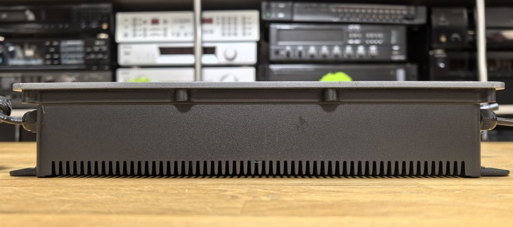Контролер для сонячних панелей Zendure SuperCharged Hub1200