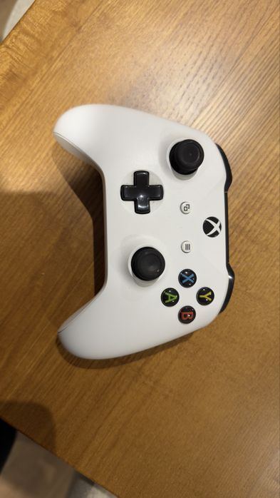 Consola XBOX One S 1 TB