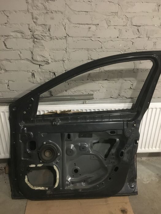 Продам двері на MEGAN 3 2008-2016 універсал