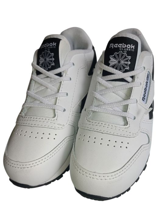 Nowe buty sportowe Reebok Classic
