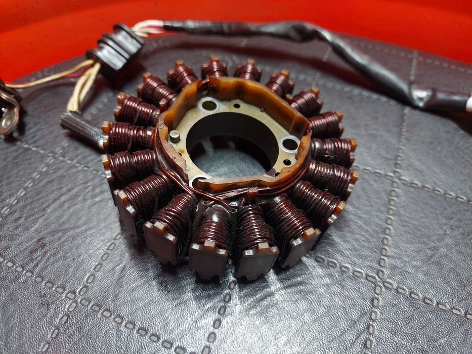 Alternator Yamaha YZF R125 Stator iskrownik uzwojenie  stojan magneto