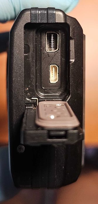 Câmara Olympus Tough TG-3