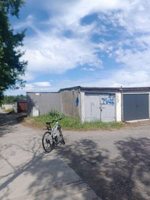 Garaż do wynajęcia ul Staroszkolna