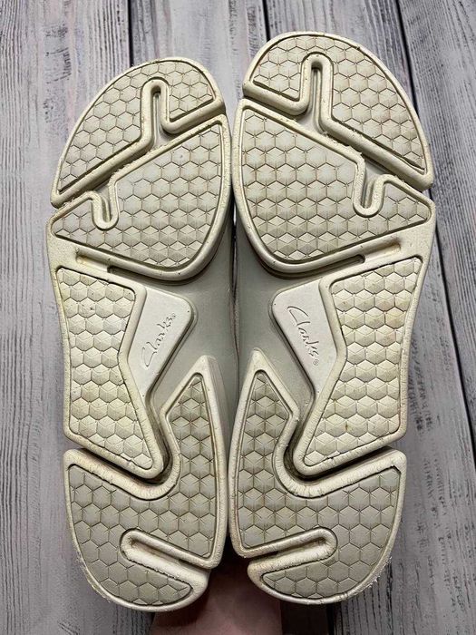 Женские кожаные мокасины Clarks