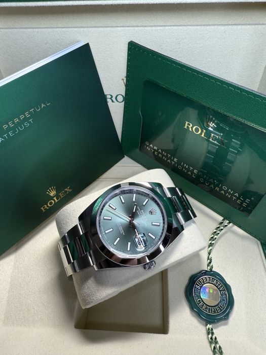 ROLEX DATEJUST ボックスと説明書とギャランティ有り ROLEX DATEJUST