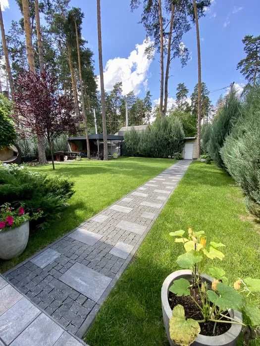 Для цінителів комфорту та тиші з дизайнерським ремонтом в лісовій Бучі