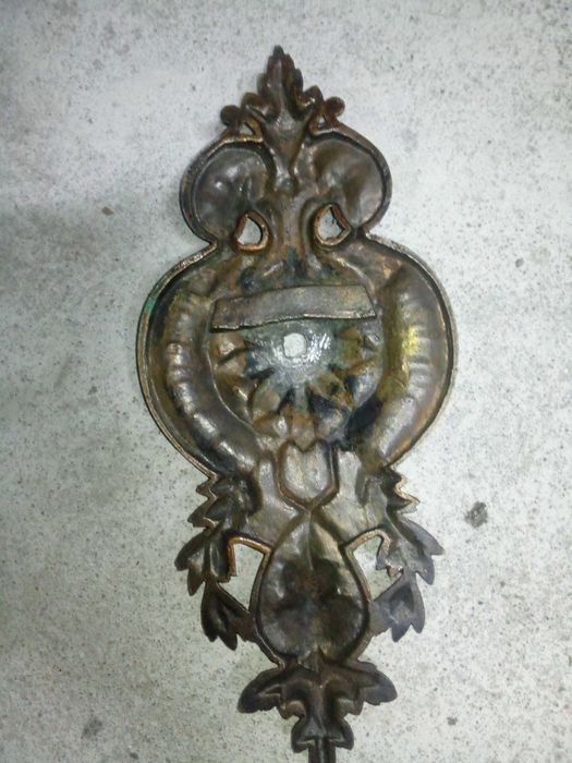 Szyld drzwiowy ozdobny mosiężny zabytkowy zdobiony