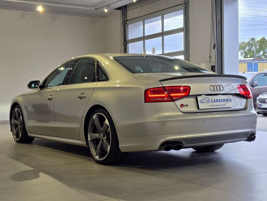 Audi S8 AUDI S8 4.0 V8 520KM