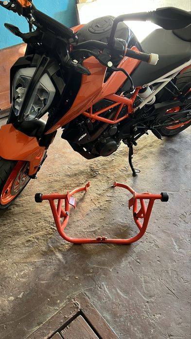Мото KTM DUKE 390