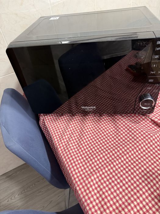 Microondas hotpoint Ariston placa de vidro ceramica