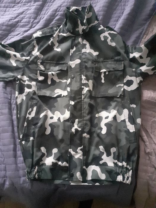 Продам  военную  форму!! Одевалась  пару раз!! В хорошем состоянии. Вс