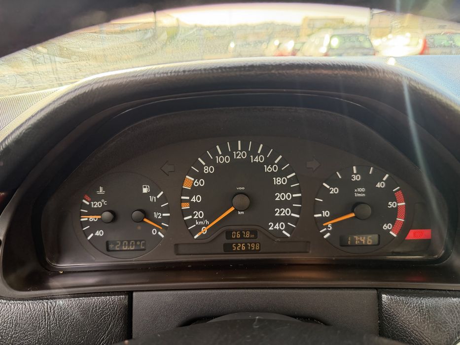 Mercedes E220 cdi