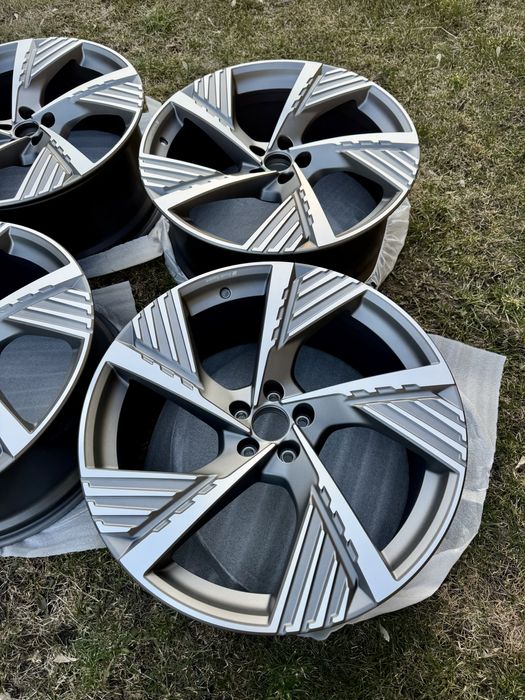 Нові оригінальні диски 22 Audi sport  Q7  Q8  e-tron