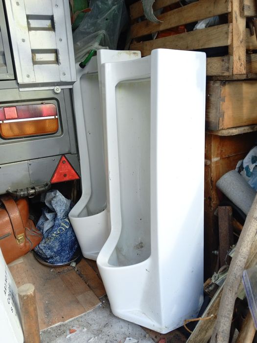 Пісуари великі фірми KOLO