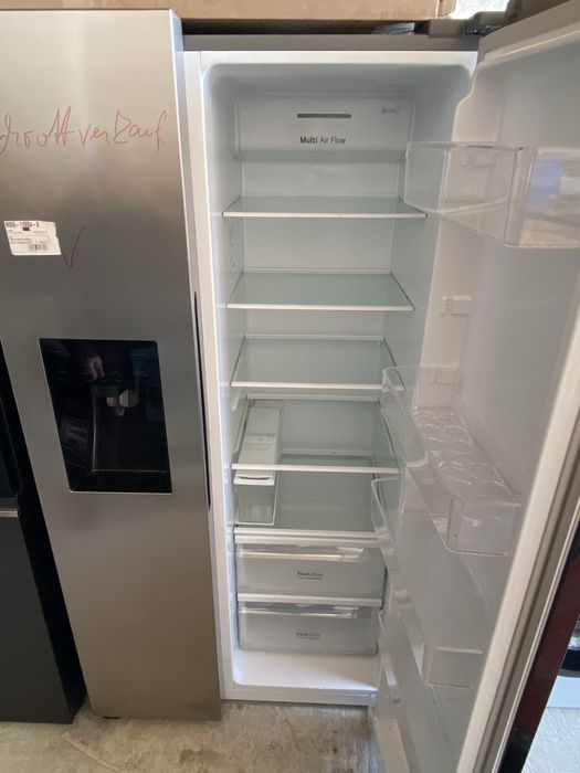 Холодильник LG GS-M32HSBEH сріблястий