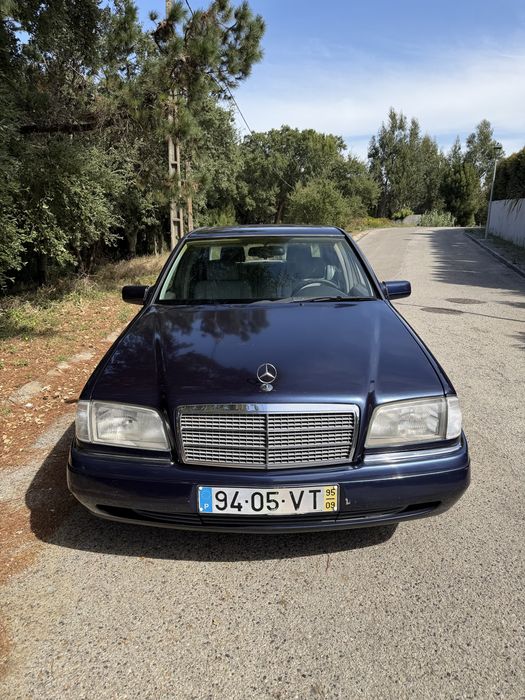 Mercedes-Benz C220 — photo 2