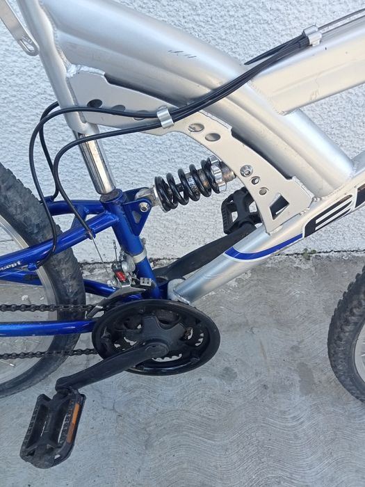 Bicicleta EMT semi-nova