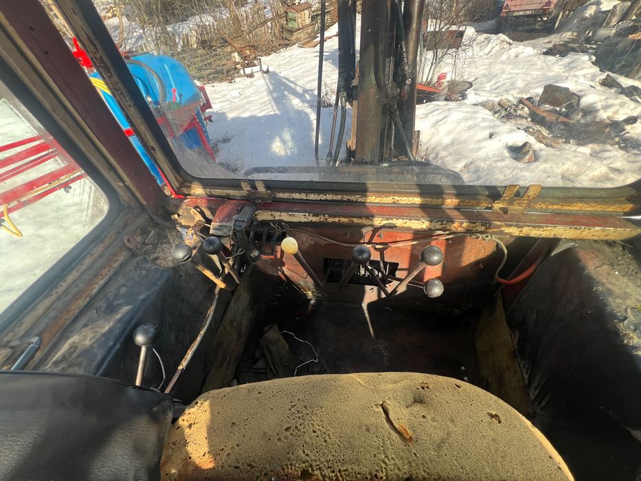 Продам ескаватор ЮМЗ