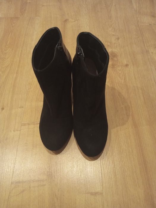 Buty damskie na obcasie Awidefit r.37