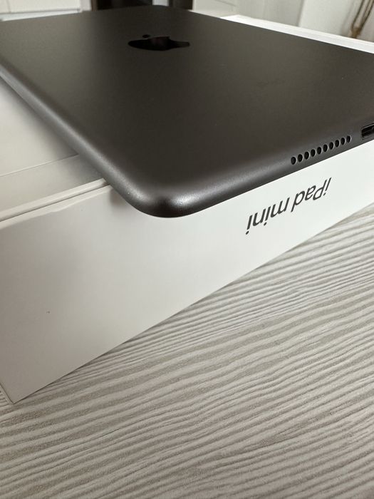 Apple iPad mini 5 generacji