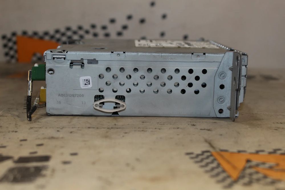 Rádio / auto-rádio BMW 1 (F20)