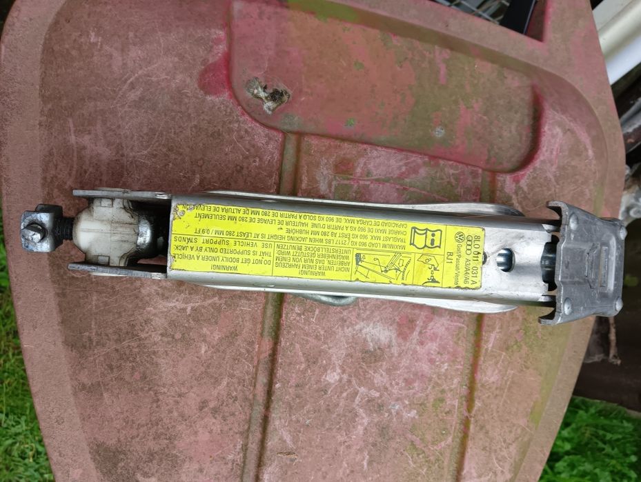 Oryginał podnośnik VW Audi