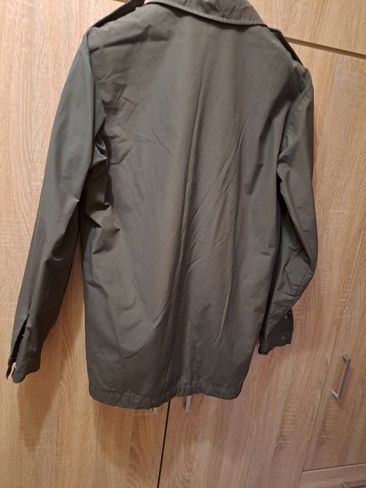 Продам  чоловічу вітровку