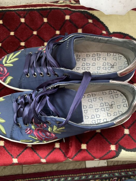 Кросівки(кеди) жіночі bugatti