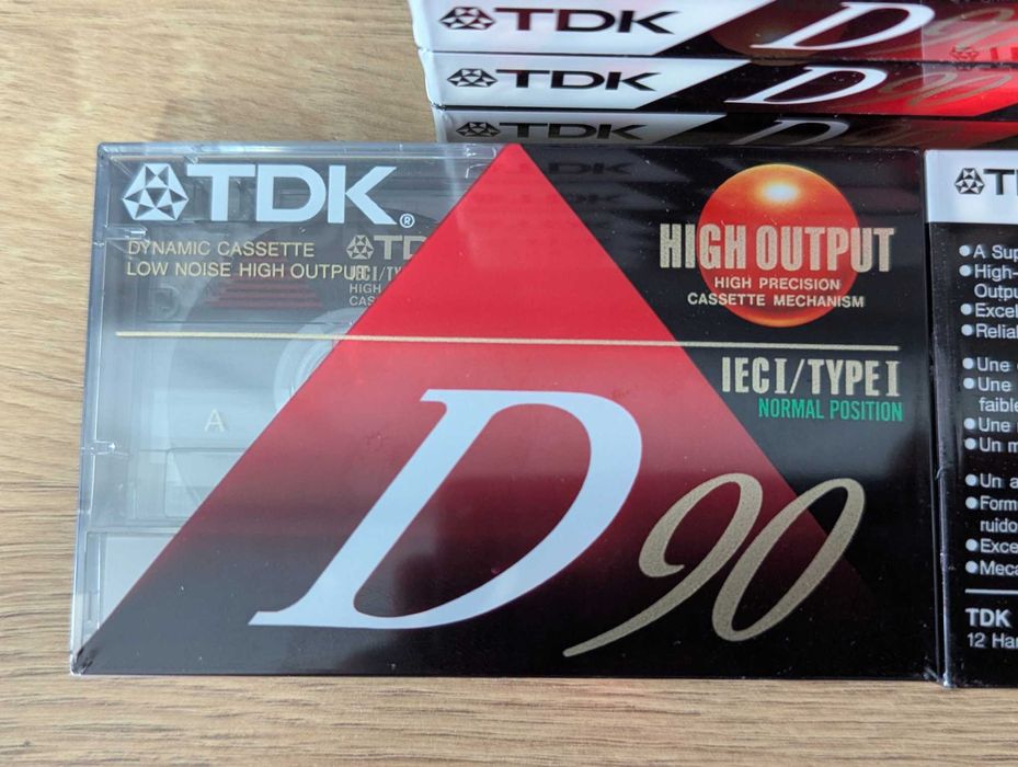 Аудіокасеты аудио кассеты лот 10шт. TDK D90 High Output (на болтах)