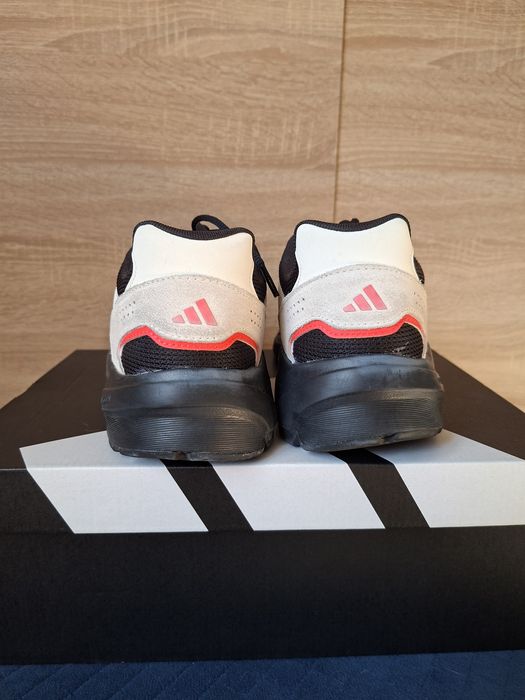 Чоловічі кросівки Adidas Crazychaos 2000