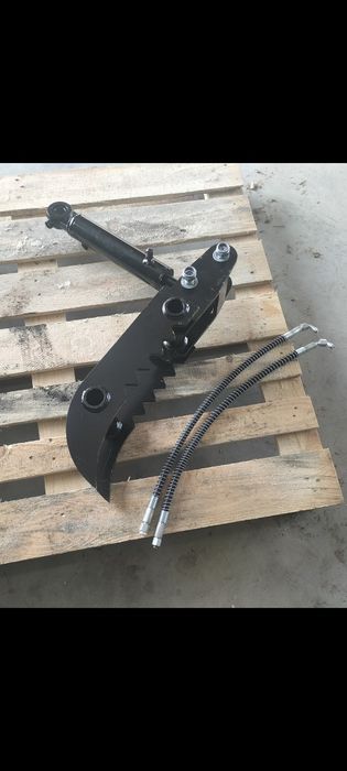 Nowy kciuk chwytak do minikoparki