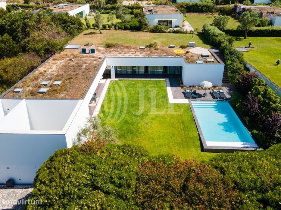 Moradia T4 com piscina privada, em condominínio, Óbidos