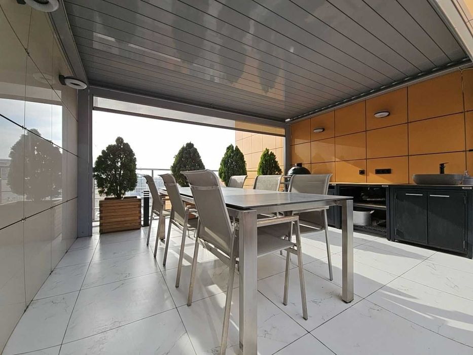 4 спальни, Терраса, Новый ремонт. Панорамный вид. Продам квартиру.