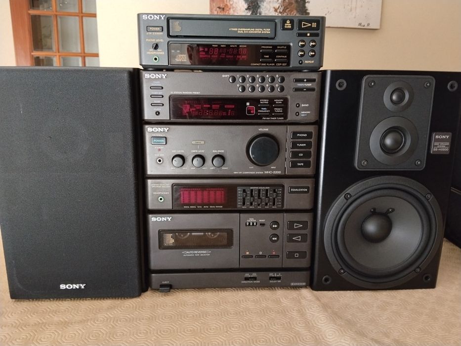 Mini HIFI Sony MHC 2200.