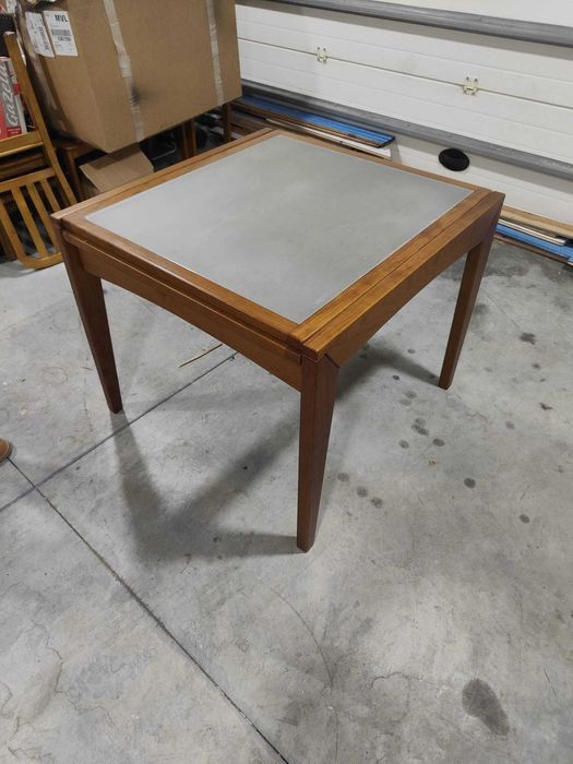 Conjunto mesa de sala extensível com 4 cadeiras
