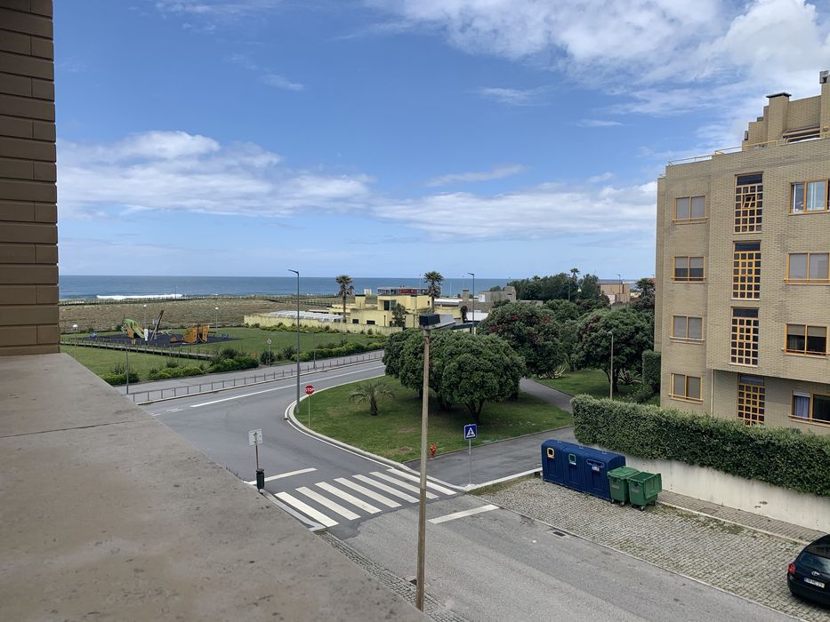 T2 Duplex com piscina privada em LAVRA para arrendar