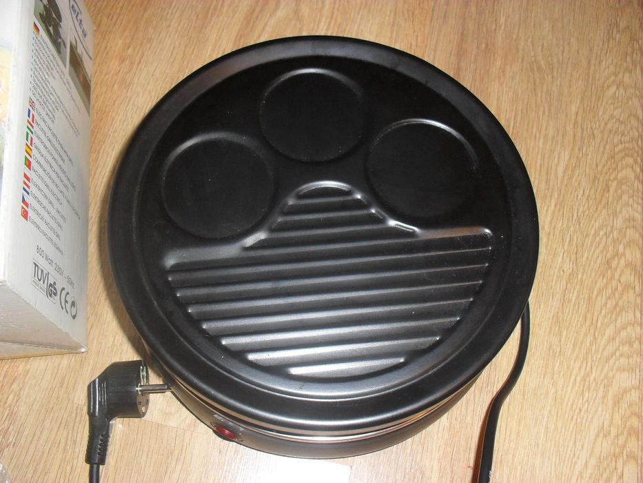 Grill elektryczny Elta , użyty tylko raz w domu.