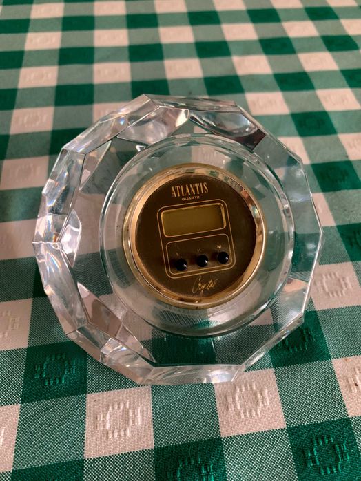 Relógio de mesa Atlantis Quartz